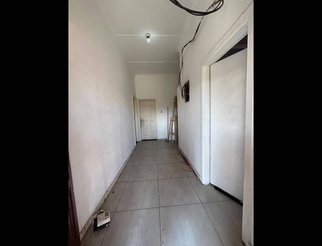 6 BEDROOM HOUSE FOR SALE IN REGENTS PARK